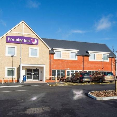 Premier Inn Isle Of Wight Sandown Εξωτερικό φωτογραφία